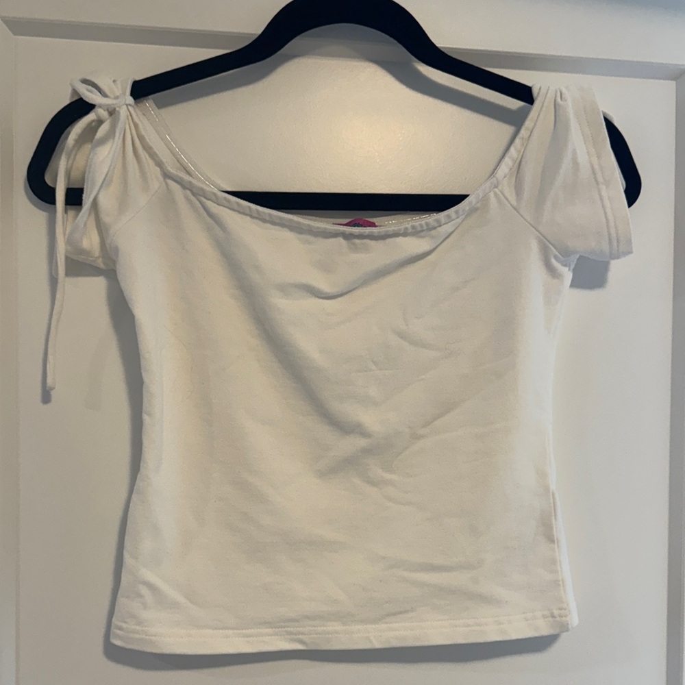 Edikted White Off-Shoulder Crop Top